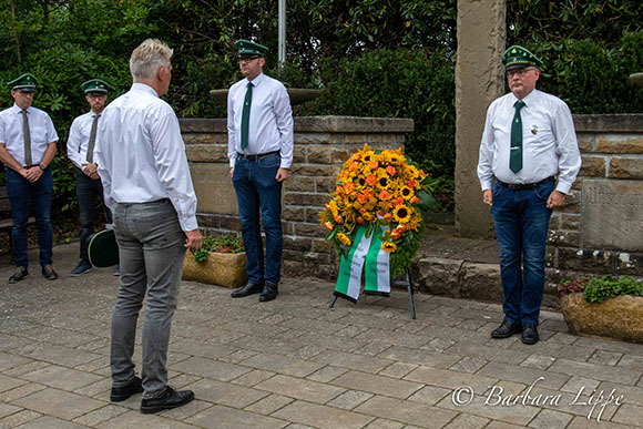 SchF Gr R Kranzniederlegung BLippe Gedenken