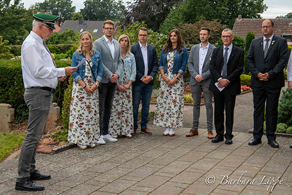 SchF Gr R Kranzniederlegung BLippe Gäste
