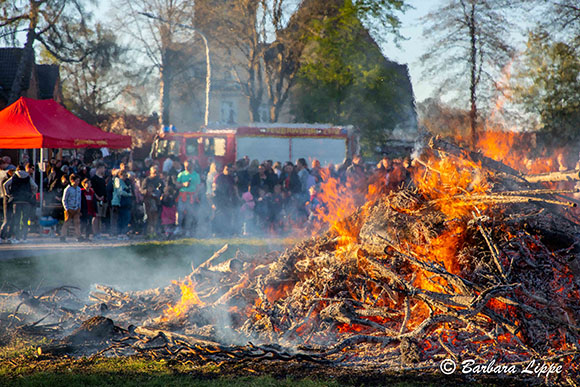 Osterfeuer 2022 BLippe Gruppen