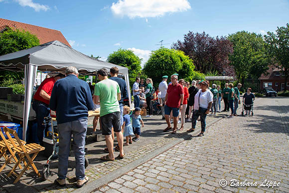 SchV GrR Kranzniederlegung SchF Tute BLippe TreffenPfarrheim