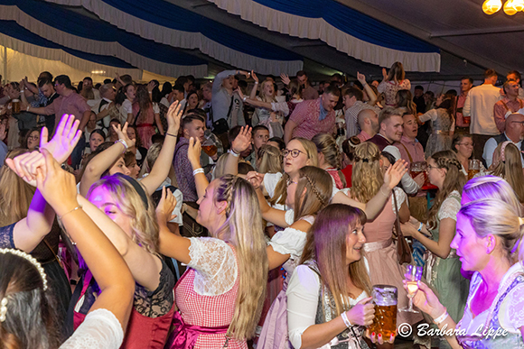 Oktoberfest 2024 BLippe Tanz