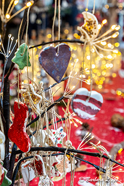 AntoniusSch Adventsmarkt 2024 BLippe Dekoglitzer