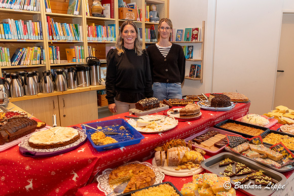 AntoniusSch Adventsmarkt 2024 BLippe Kuchen