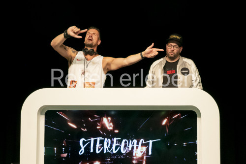 Das Duo Stereoact und Lena Marie Engel sorgten für Partystimmung im RekenForum - 2024