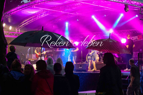 Dorfbiergarten - Samstag mit den Bands 