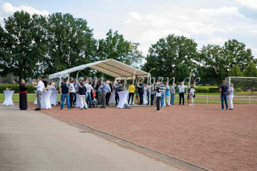 Integrationssportplatz MV Ministerin Scharrenbach - BLippe-20