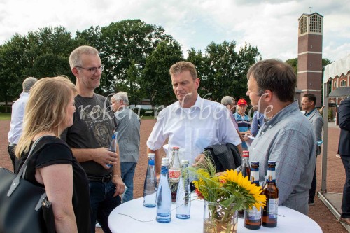 Ministerin Scharrenbach zu Besuch in Maria Veen