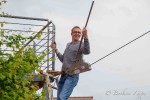 Nachbarn Konrad-Adenauer Straße stellen Maibaum auf