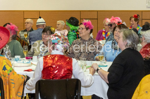 Närrische Stimmung beim Seniorenkarneval - 2024