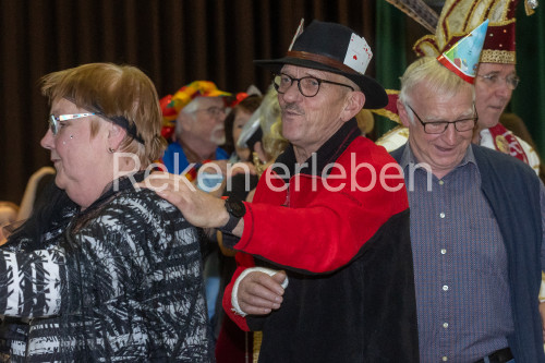 Närrische Stimmung beim Seniorenkarneval - 2024
