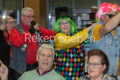 Närrische Stimmung beim Seniorenkarneval - 2024