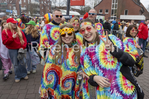 Straßenkarneval-2025-BLippe-18