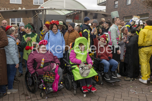 Straßenkarneval-2025-BLippe-30