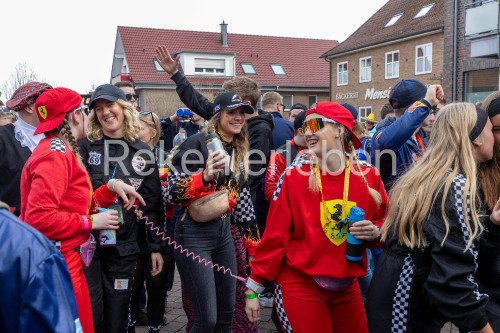 Straßenkarneval-2024-BLippe-30